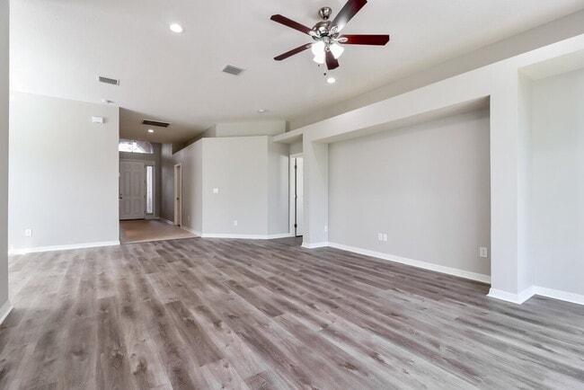 Photo - 16326 Laurel Garden Ct Casa