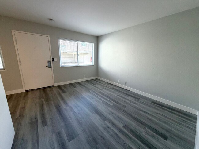 Photo - The Pines Apartments