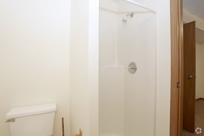 2 Bedroom 2 Bath - Master Bathroom