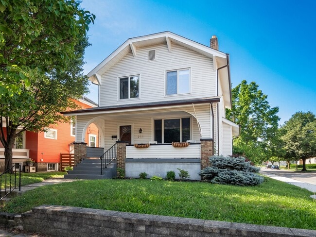 Photo - 211 E Jenkins Ave