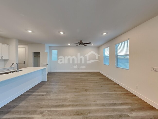 Photo - 8194 Winterfell Peak Ave