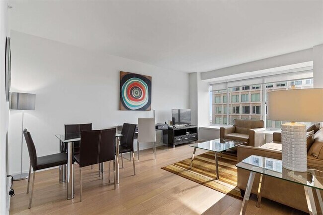 Photo - 680 Mission St Unidad ID1054570P