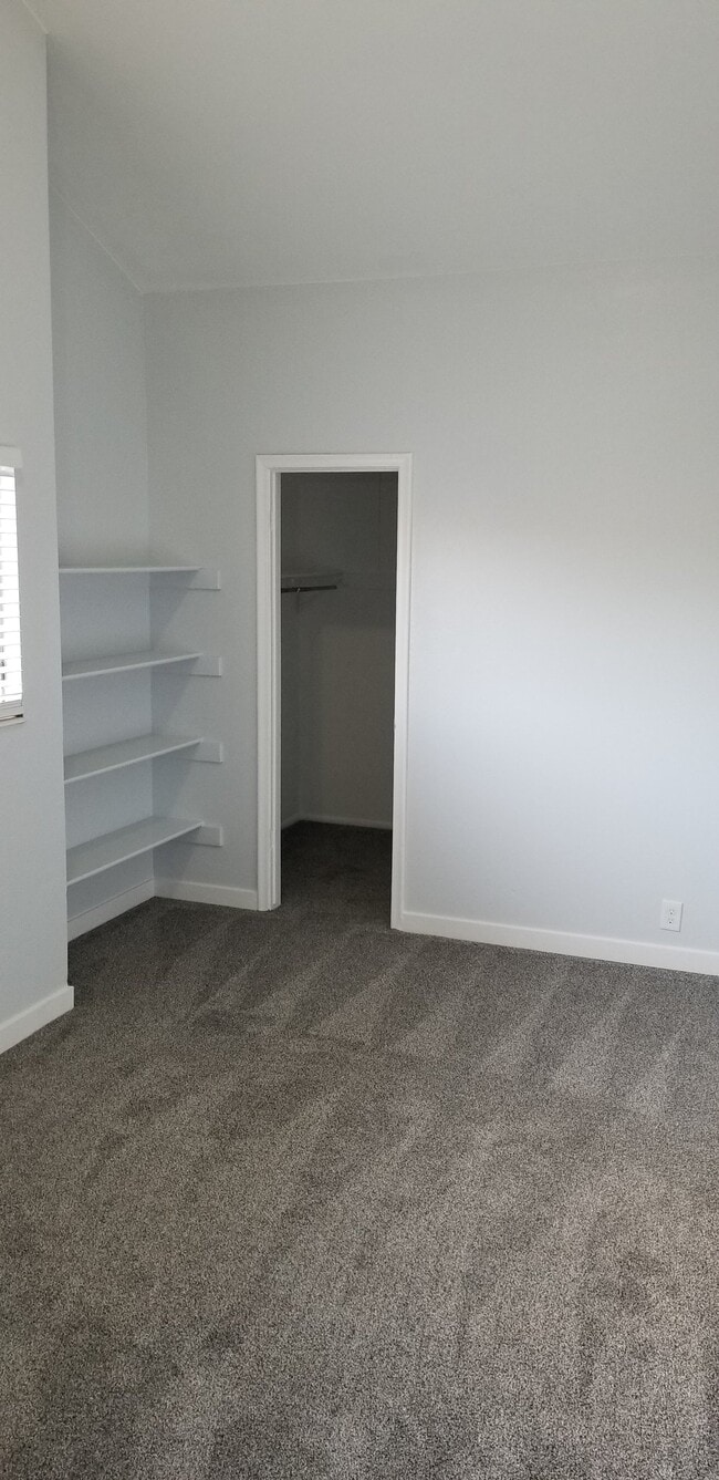 Photo - 3550 Parkway Blvd Unit Apt 4
