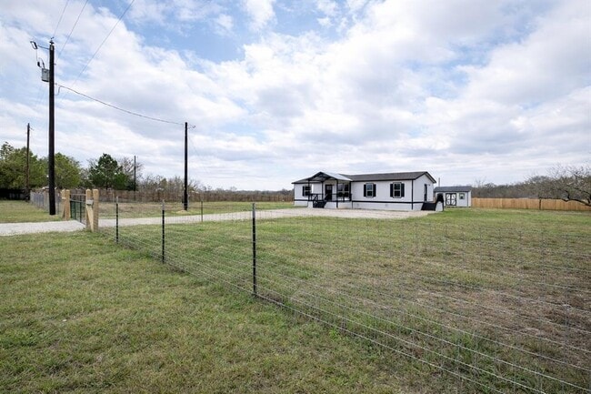 Photo - 339 Lower Red Rock Rd