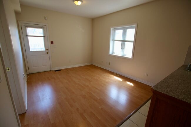 Photo - 775 Ossington Avenue