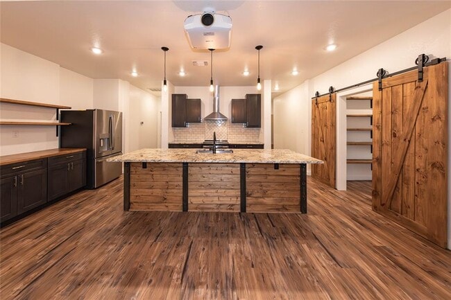 Photo - 201 Frontier Trail