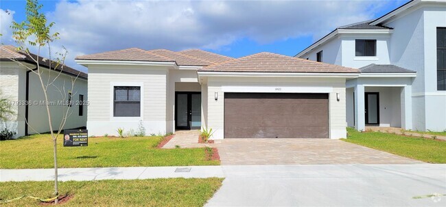 Building Photo - 14423 SW 18th St Rental