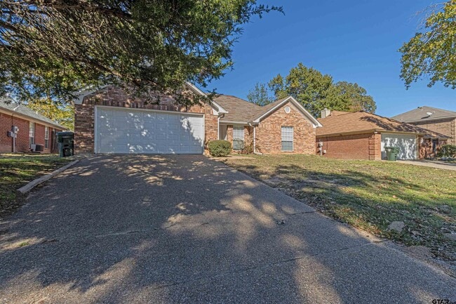 Photo - 5605 Calais Drive
