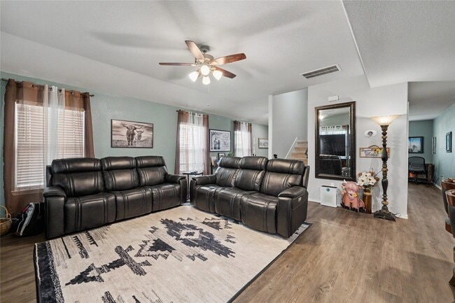 Photo - 20815 Acorn Valley Dr