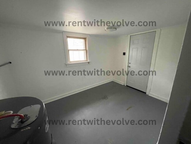 Photo - 524 Browne St