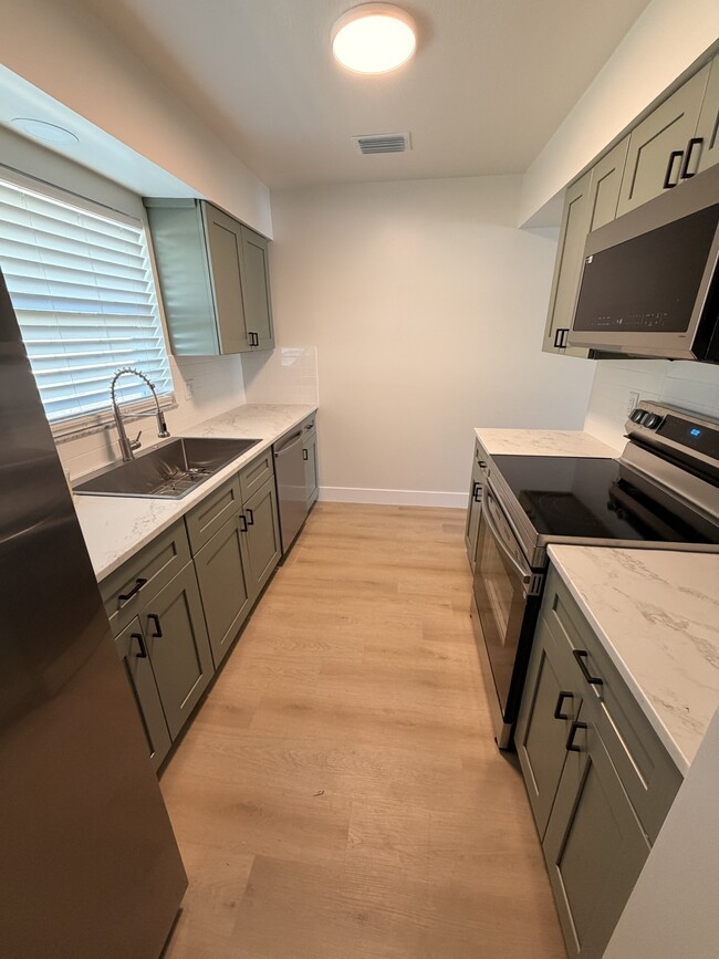 Photo - 1925 Forked Creek Dr