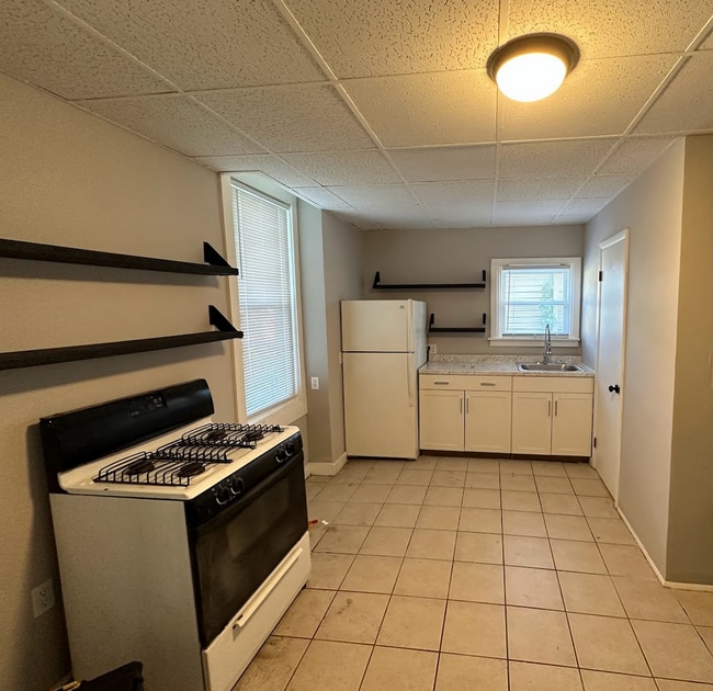 Photo - 427-429 W 16th Street Unit 429 A