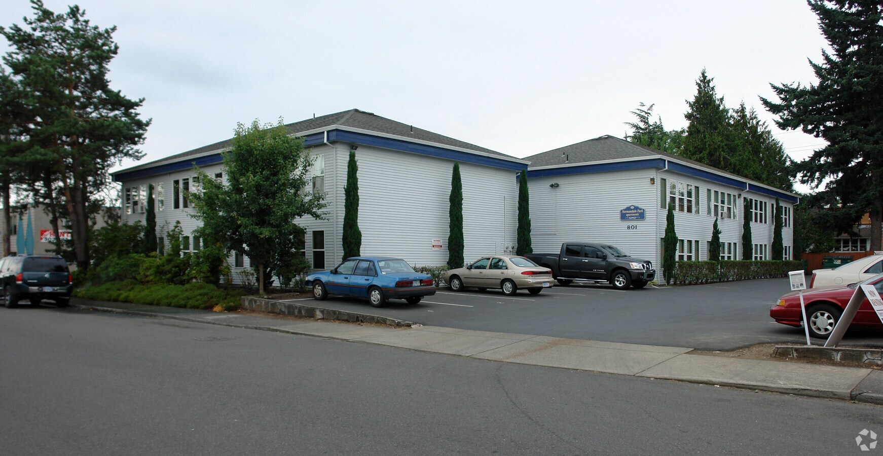 Sakura Gardens Apartments - Sakura Gardens Apartments