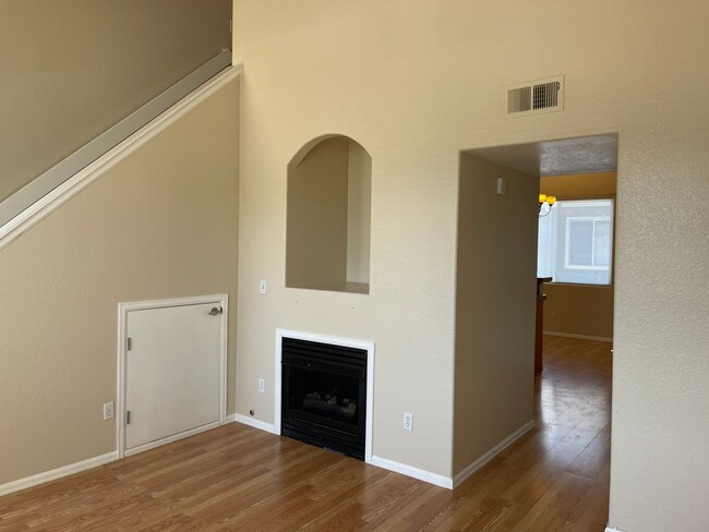 Photo - 2nd floor - 2 bed 2 bath with loft in Aurora!