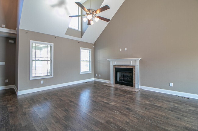 Photo - 144 Sycamore Hill Dr