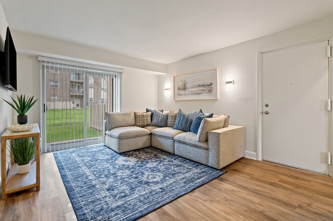 Woodsdale Apartments