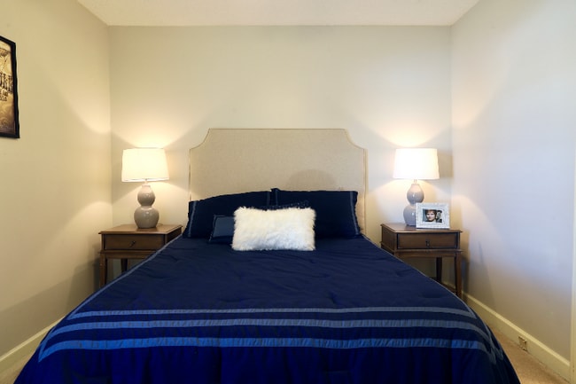 Photo - 206 Edinburgh Way