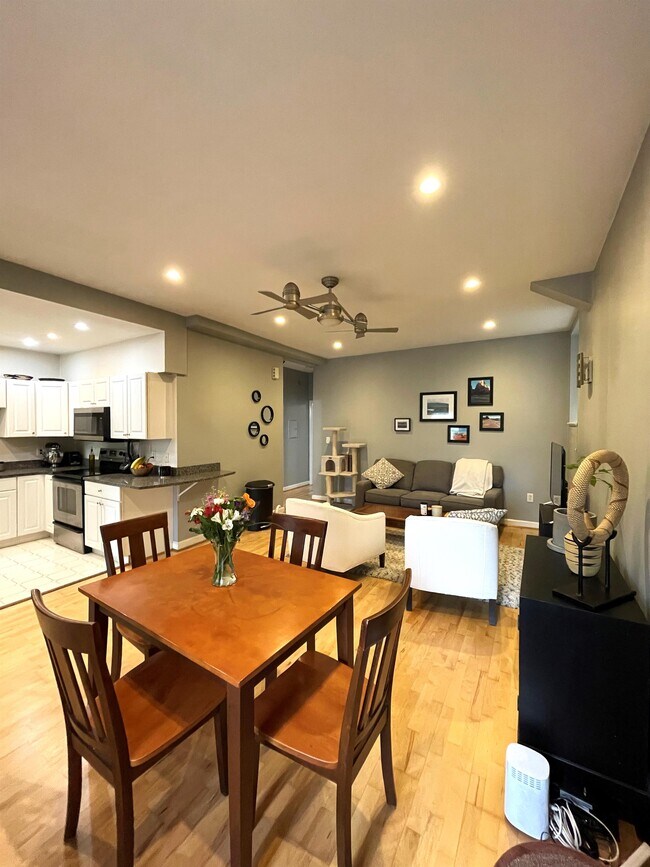 Photo - 24 Millmont St