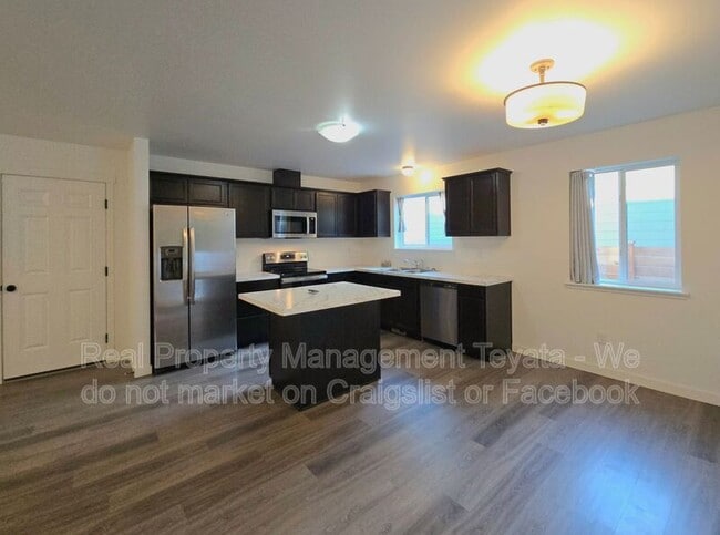 Photo - 6270 Fernridge Dr