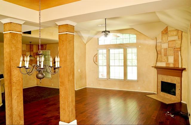 Photo - 6018 Blue Oak Dr