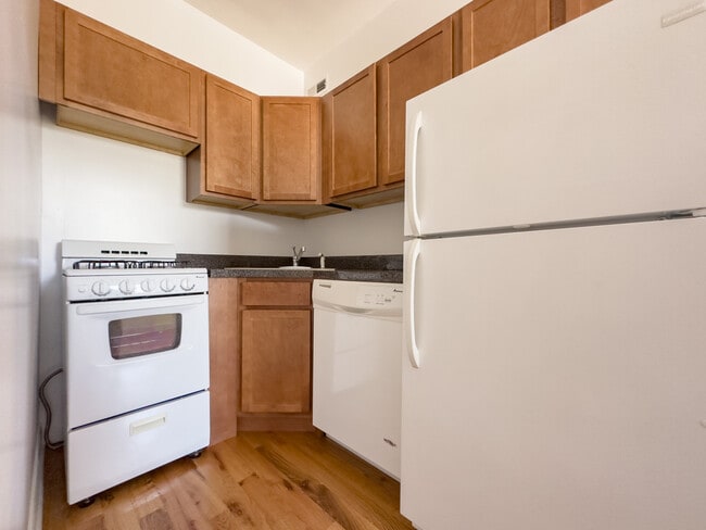 Photo - 385 Park Ave Unit J01P