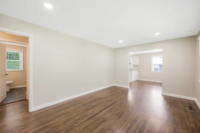 Photo - 606 Durrett Dr