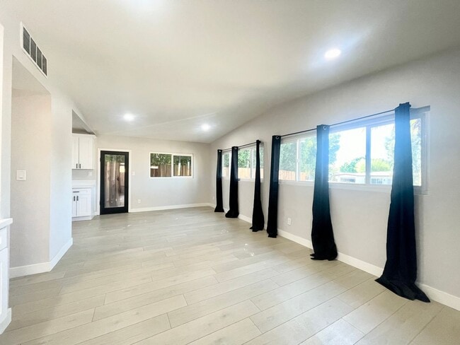Photo - 66572 Cahuilla Ave