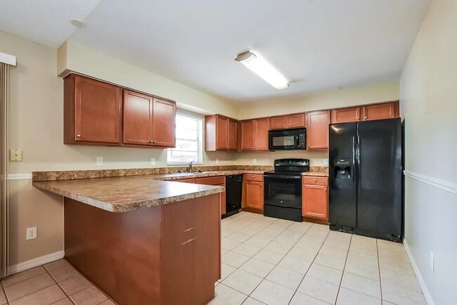 Photo - 102 Laguna Ct