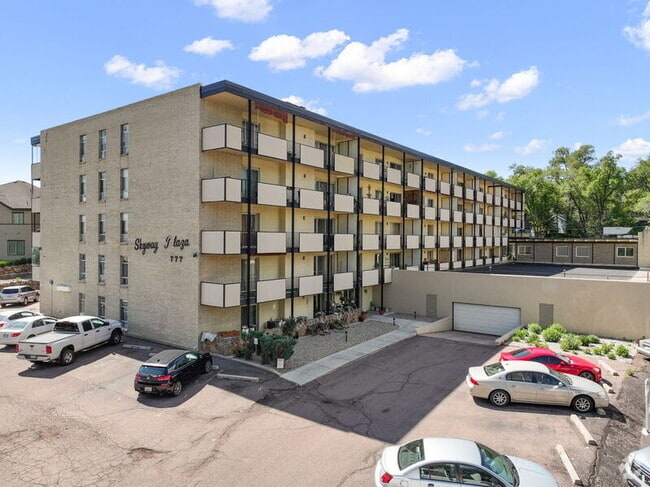 Building Photo - 777 Saturn Dr Unit 402 Rental