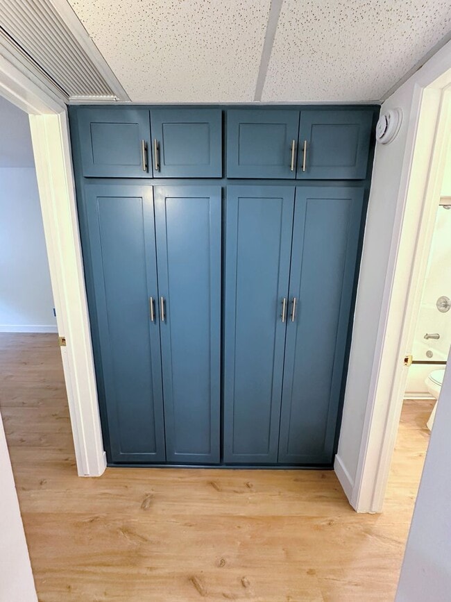 Photo - Bossa Nova Vibes mixed with Old School Charm! Unit 206