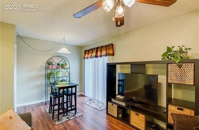 Photo - 5517 Mansfield Ct