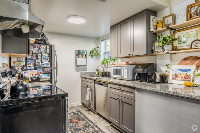 Interior Photo - Clarkston Oaks Apartments