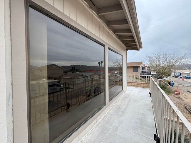 Photo - 3Br 3Ba House with Pool Across- RIVERFRONT with Balcony Observation Deck