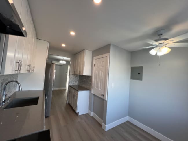 Photo - 61-60 69th Ln Unidad 2