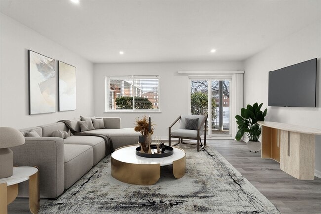 Building Photo - 12 Bayberry Dr Unit 2