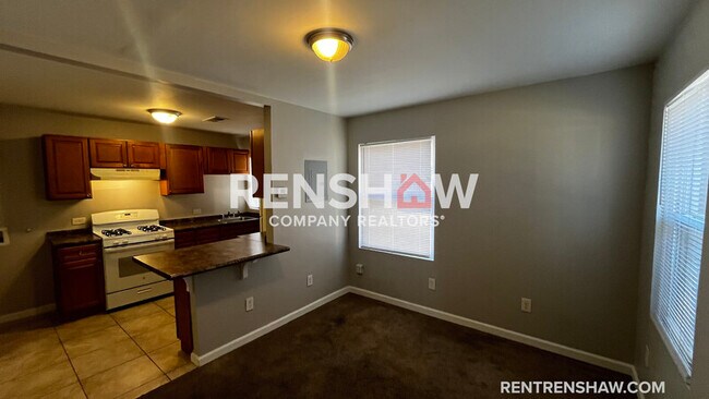 Photo - 2457 Hale Ave