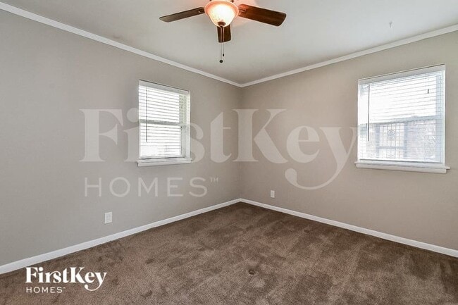 Photo - 1465 Wheaton St