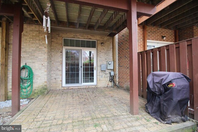 Photo - 6423 Little Potters Ln