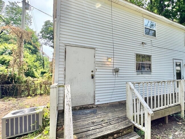 Building Photo - 3569 Douglass Ave Rental