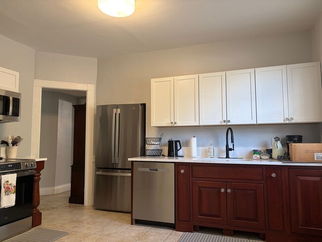 92 Mt Auburn St