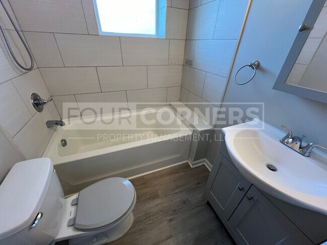 Photo - 2026 N Cherry St Apartamento Unidad F