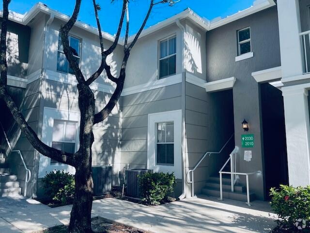 Building Photo - 2030 Shoma Dr Rental