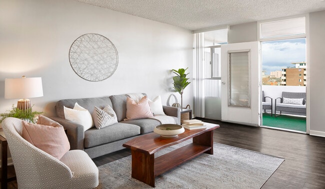 Photo - Metropolitan Apartments at Cheesman Park