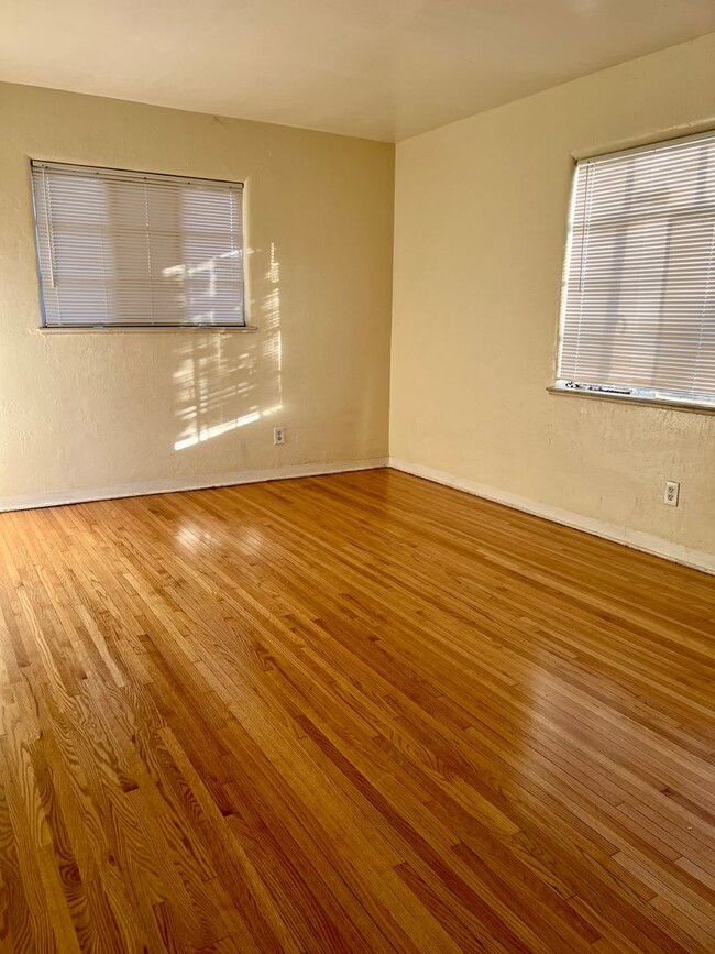 Photo - 1404 Carlisle Blvd SE Unit 1406 1/2