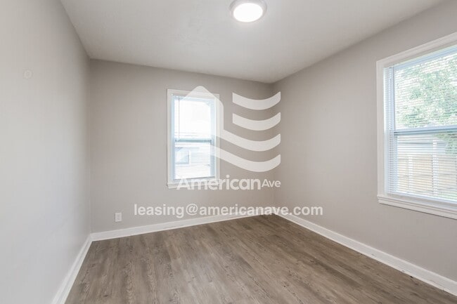 Photo - 1947 Glenridge Dr