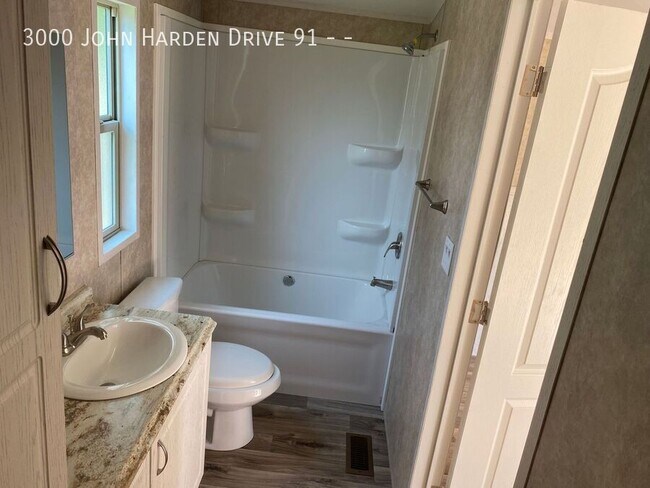 Photo - 3000 John Harden Dr