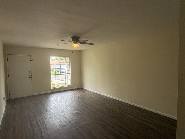 Photo - 3-Bed, 2 Baths, 2 Living Ares With Cozy Fireplace in San Antonio!"