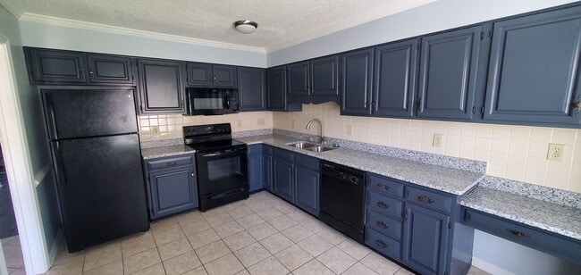 Photo - 1103 Yellowbell Pl
