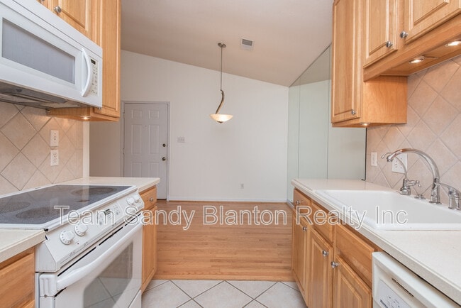 Photo - 2300 W Michigan Ave