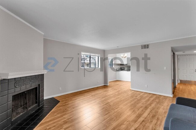 Photo - Unit 25